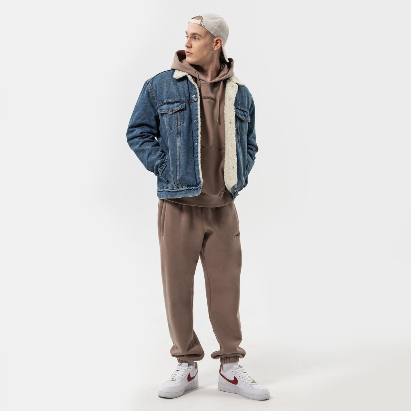 Мъжки суичър ADIDAS СУИТЧЪР С КАЧУЛКА TREFOIL LINEAR LABEL HOODIE hm2652 цвят кафяв