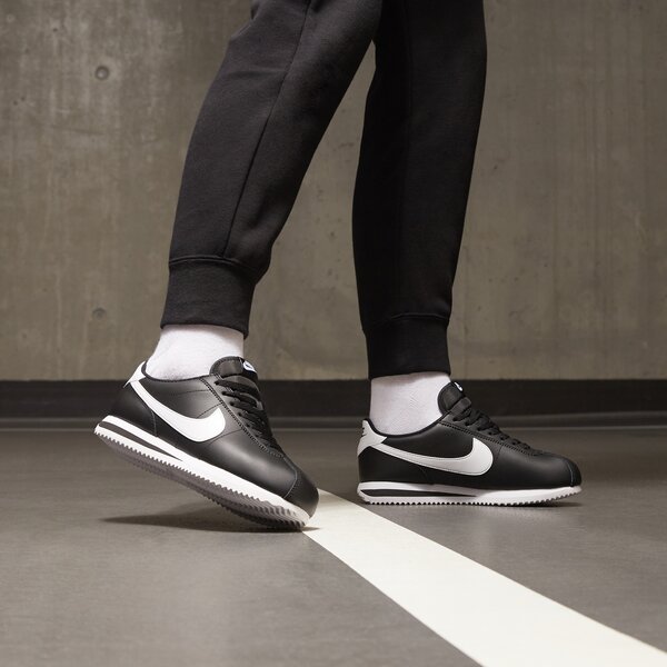 Дамски маратонки NIKE CORTEZ  dn1791-001 цвят черен