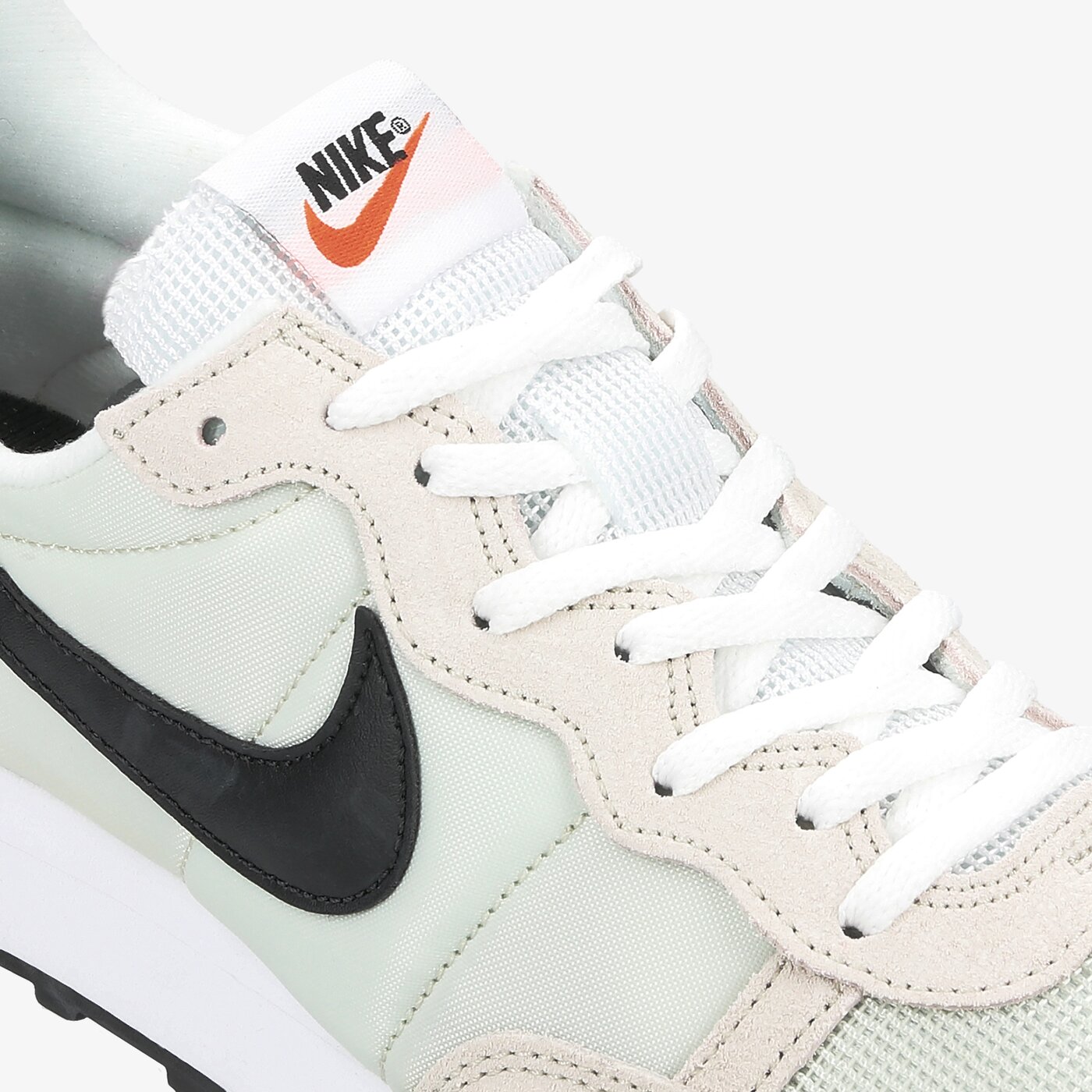 Мъжки маратонки NIKE CHALLENGER OG cw7645-003 цвят бял