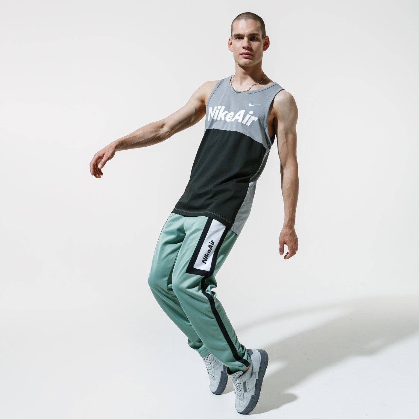 Мъжка тениска NIKE ПОТНИК M NSW AIR ПОТНИК cq5146-073 цвят черен