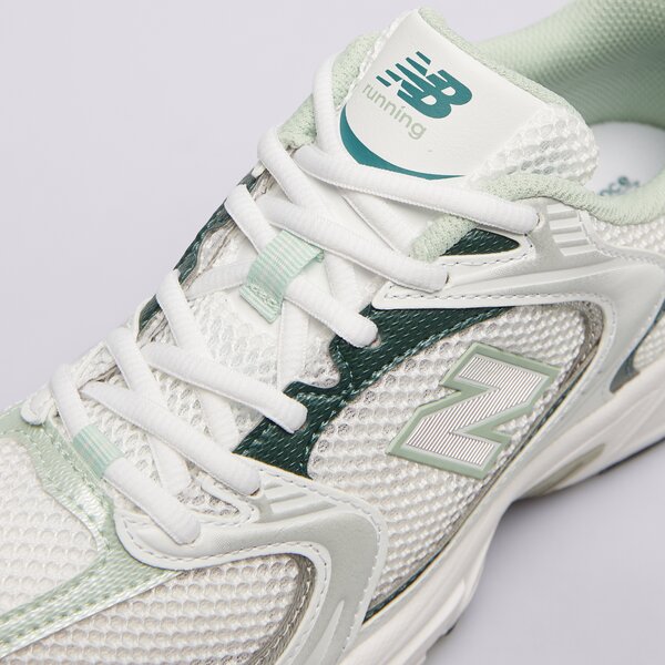 Дамски маратонки NEW BALANCE 530 mr530rb цвят бял