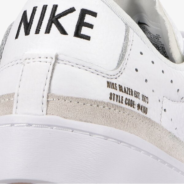 Мъжки маратонки NIKE BLAZER LOW  da2045-100 цвят бял