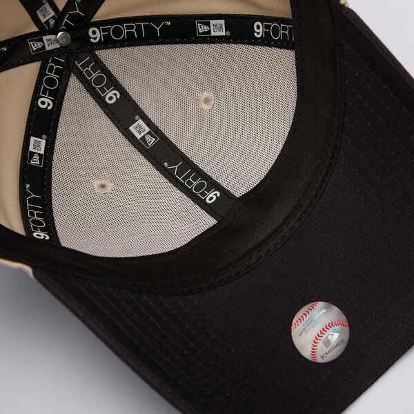 Мъжка шапка с козирка NEW ERA ШАПКА COLOUR BLOCK 940 NYY NEW YORK YANKEES 60691270 цвят бежов