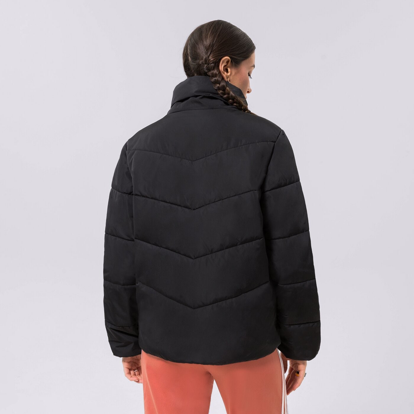 Дамско зимно яке VANS ЯКЕ ЗИМНО FOUNDRY PUFF MTE vn0a7yk5blk1 цвят черен