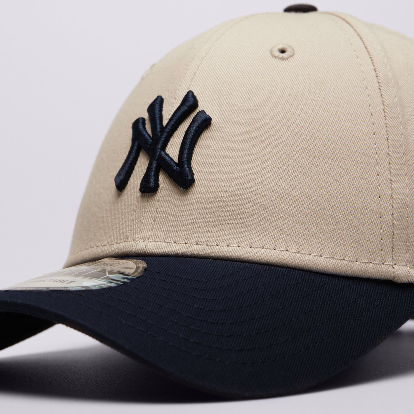 Мъжка шапка с козирка NEW ERA ШАПКА COLOUR BLOCK 940 NYY NEW YORK YANKEES 60691270 цвят бежов