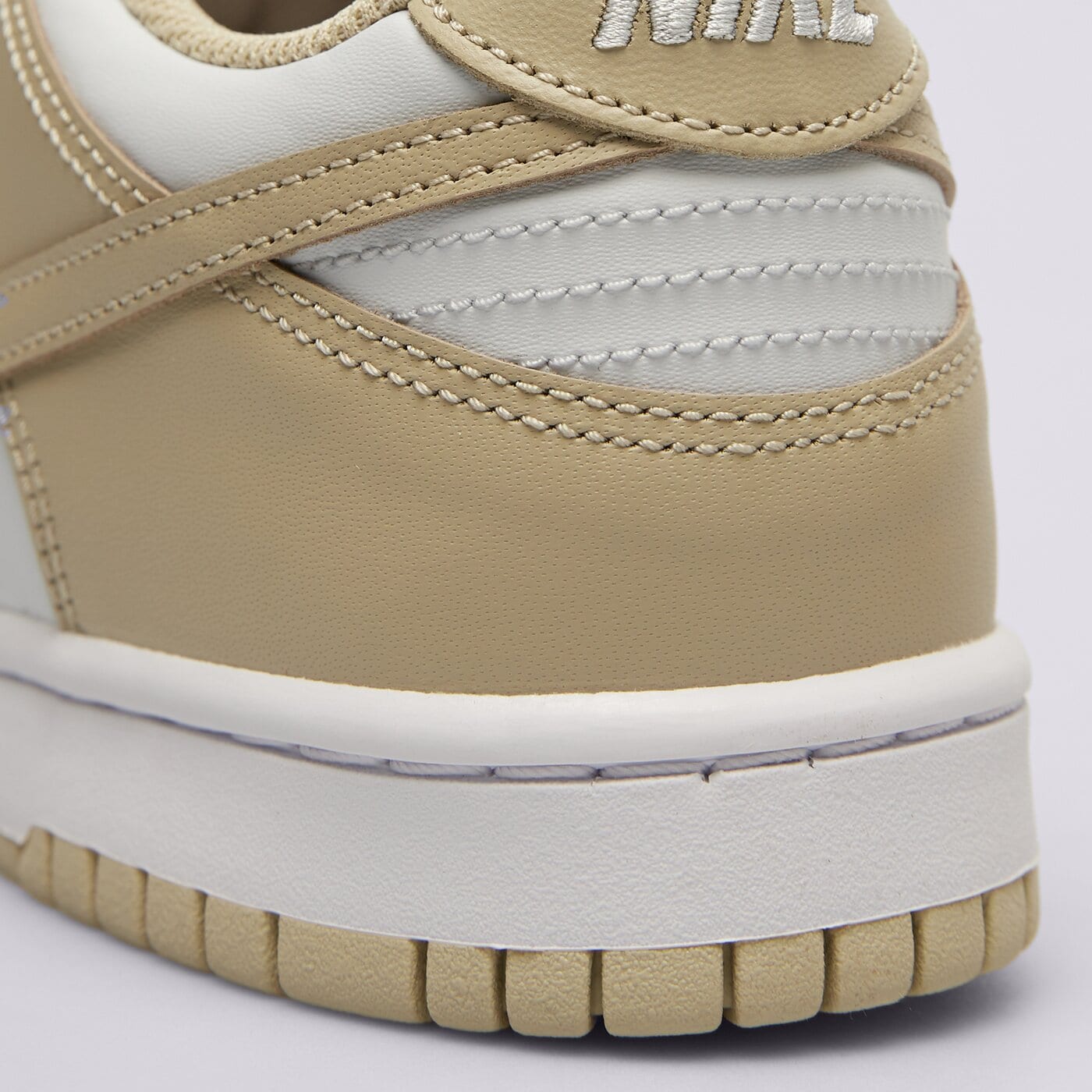 Детски маратонки NIKE DUNK LOW fb9109-200 цвят бежов