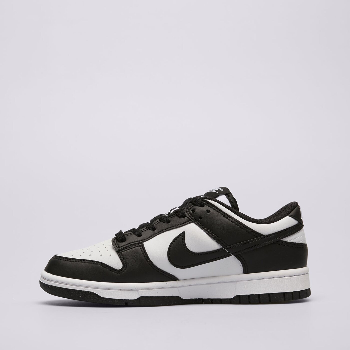 Дамски маратонки NIKE DUNK LOW NEXT NATURE dd1873-102 цвят черен