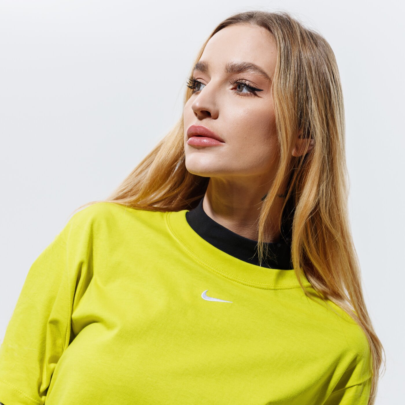 Дамска тениска NIKE ТЕНИСКА W NSW ESSNTL ТОП SS BF dh4255-344 цвят жълт