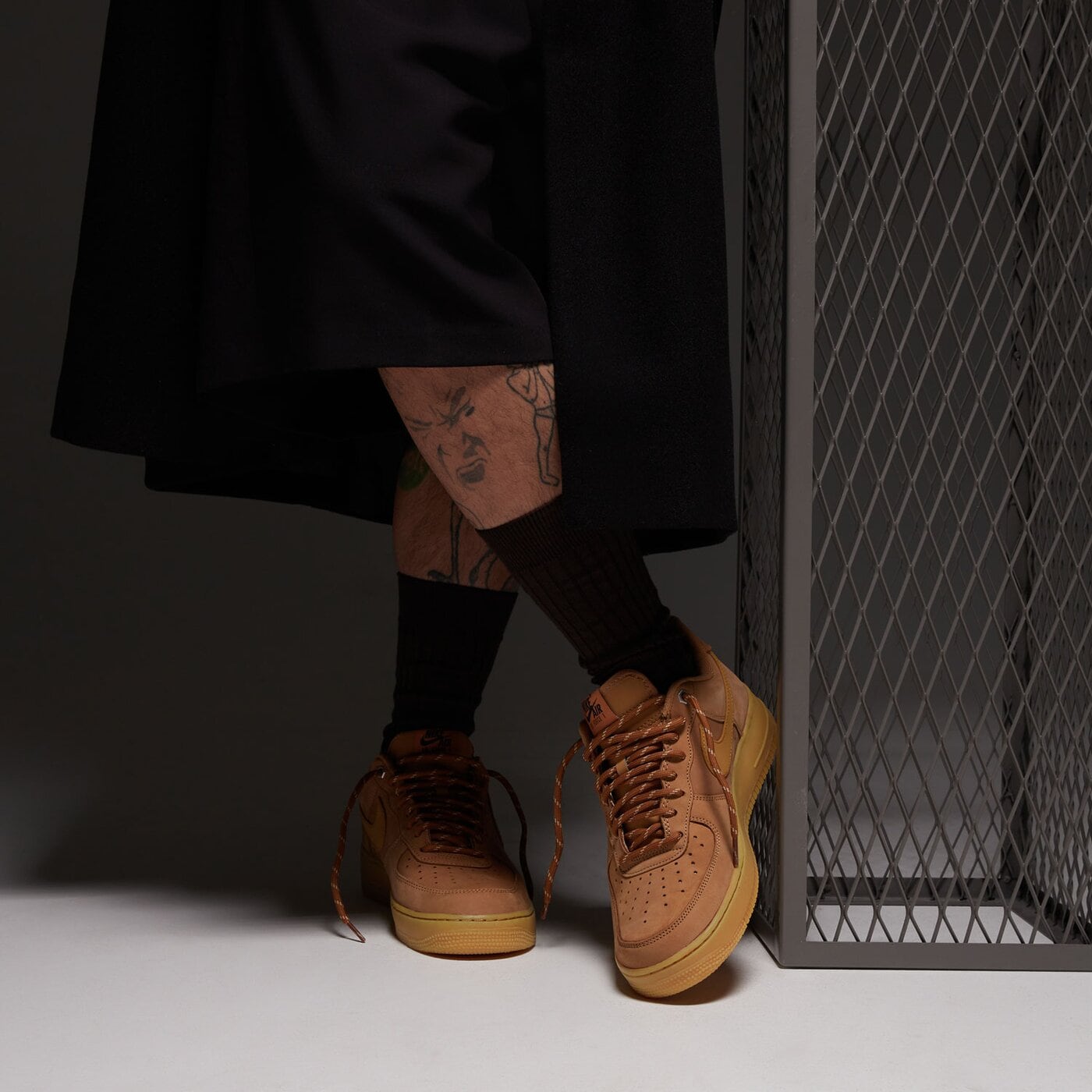 Мъжки маратонки NIKE AIR FORCE 1 '07 LV8 cj9179-200 цвят кафяв