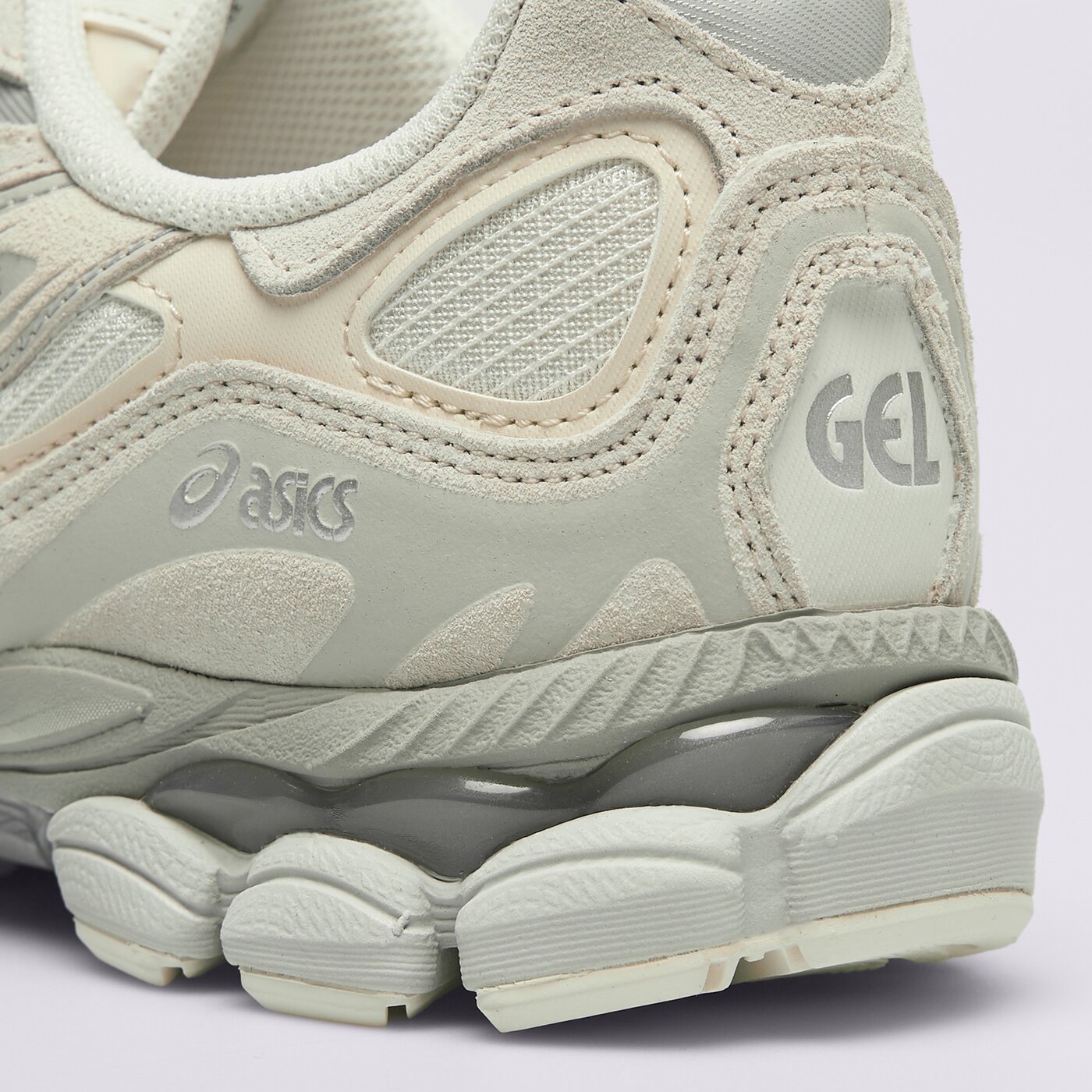 Дамски маратонки ASICS GEL-NYC 1203a739-100 цвят бежов