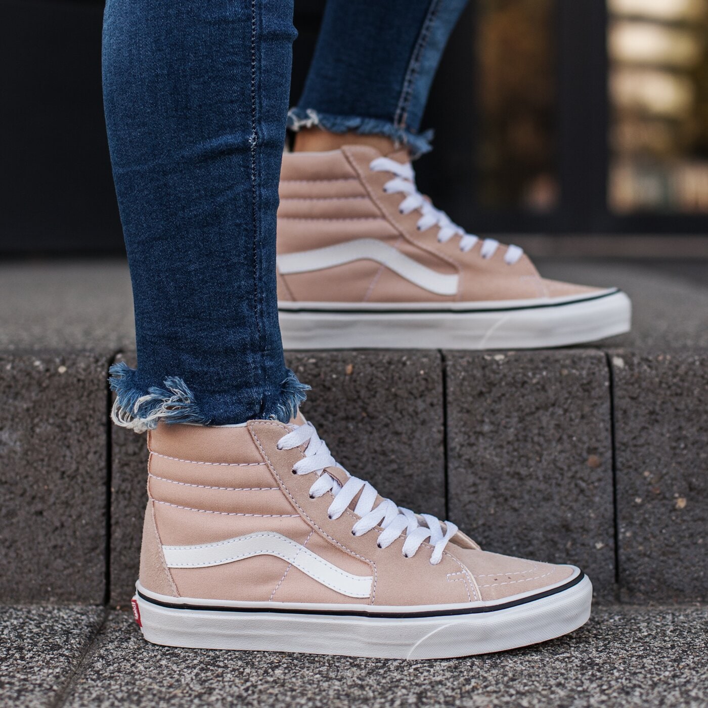 Дамски маратонки VANS UA SK8-HI  va38geq9x цвят розов