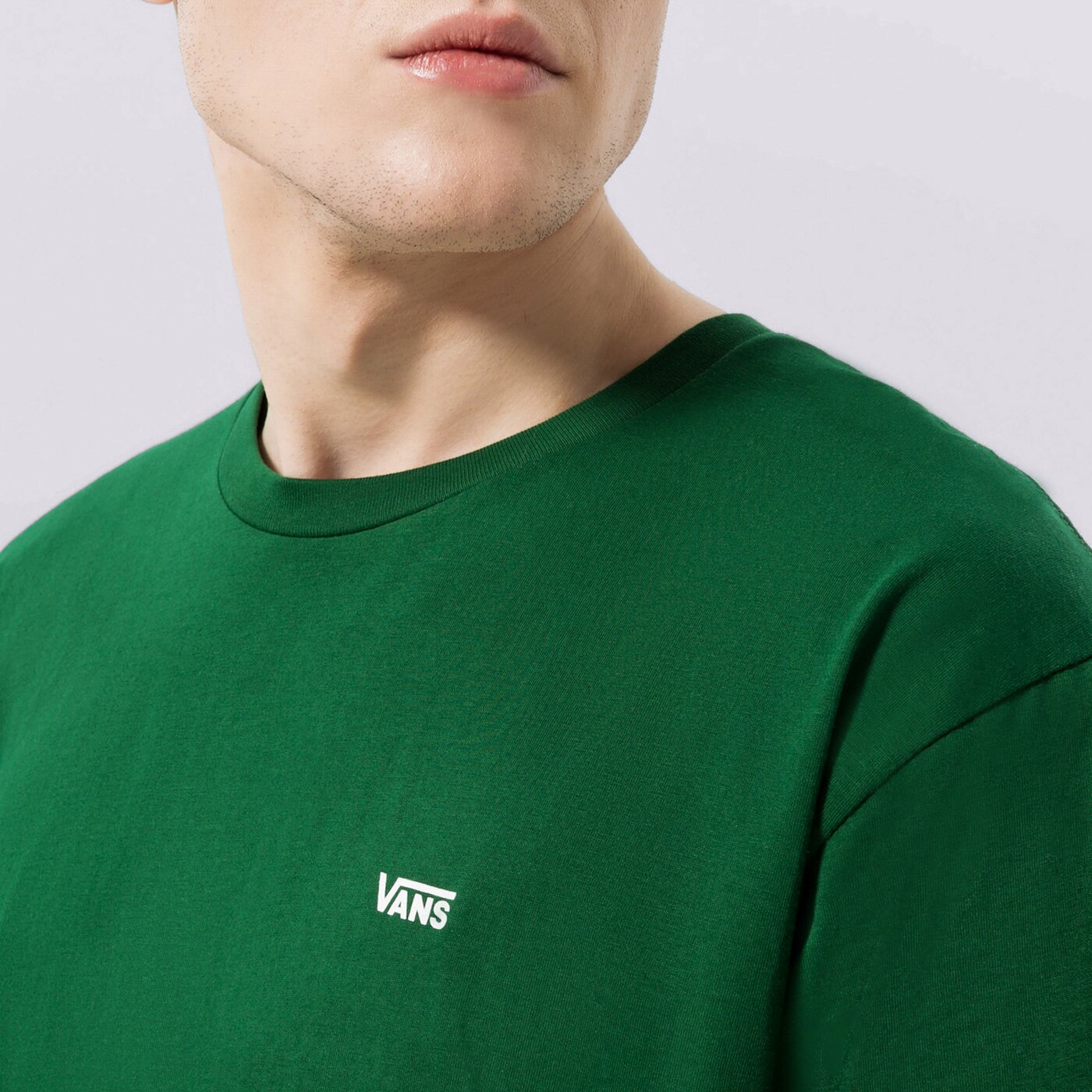 Мъжка тениска VANS ТЕНИСКА MN LEFT CHEST LOGO TEE EDEN-WHITE vn0a3czebw61 цвят зелен