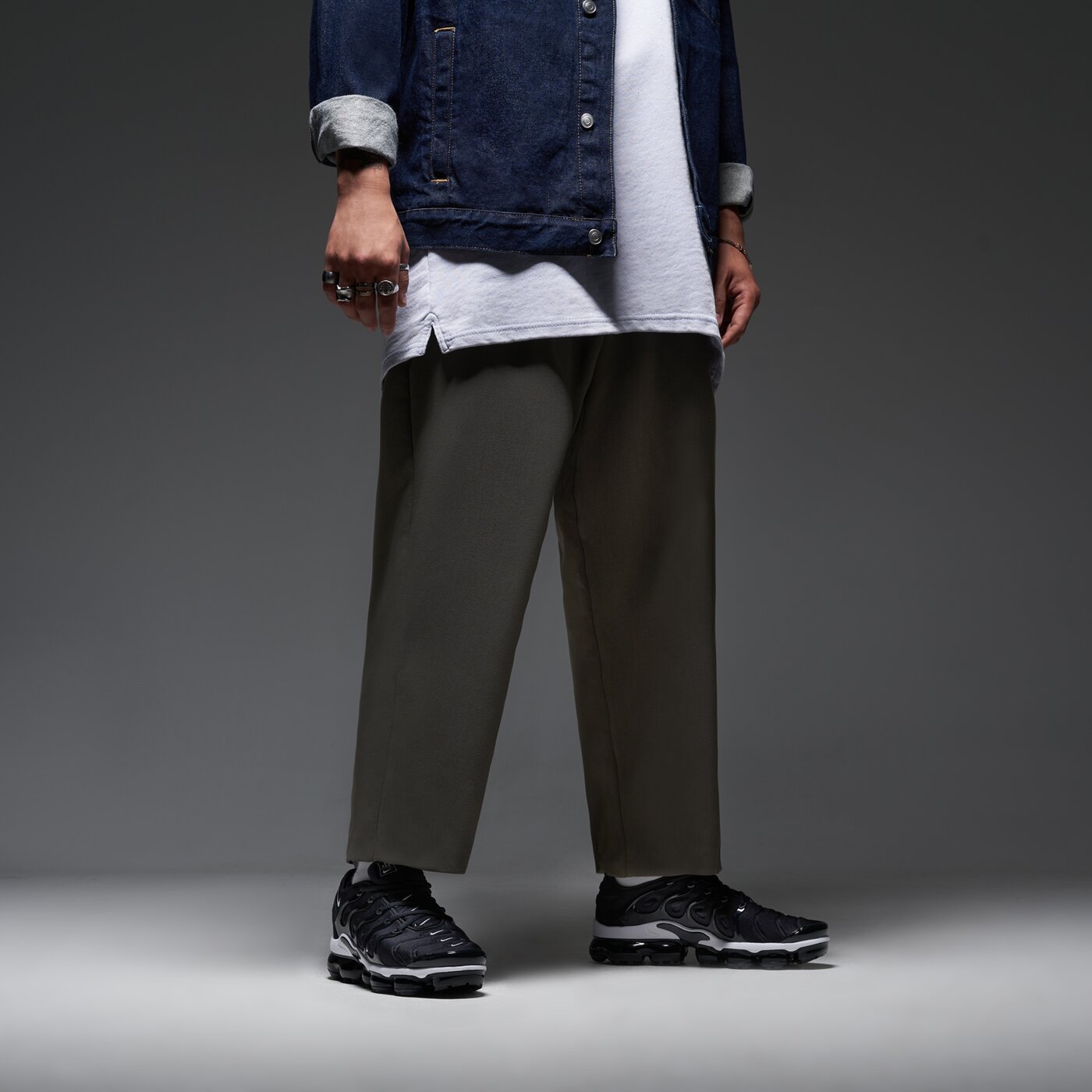 Мъжки маратонки NIKE AIR VAPORMAX PLUS 924453-011 цвят черен