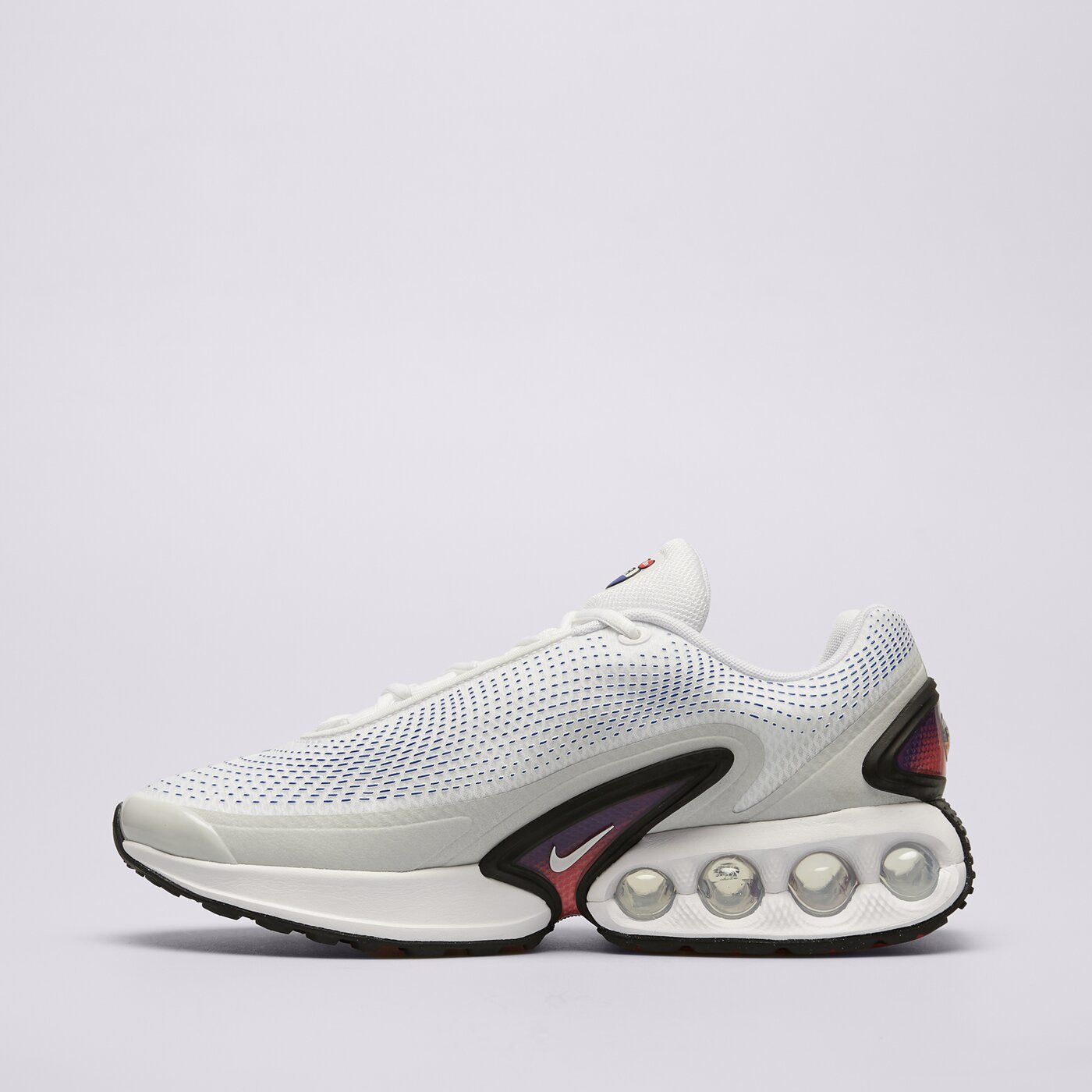 Мъжки маратонки NIKE AIR MAX DN dv3337-104 цвят бял