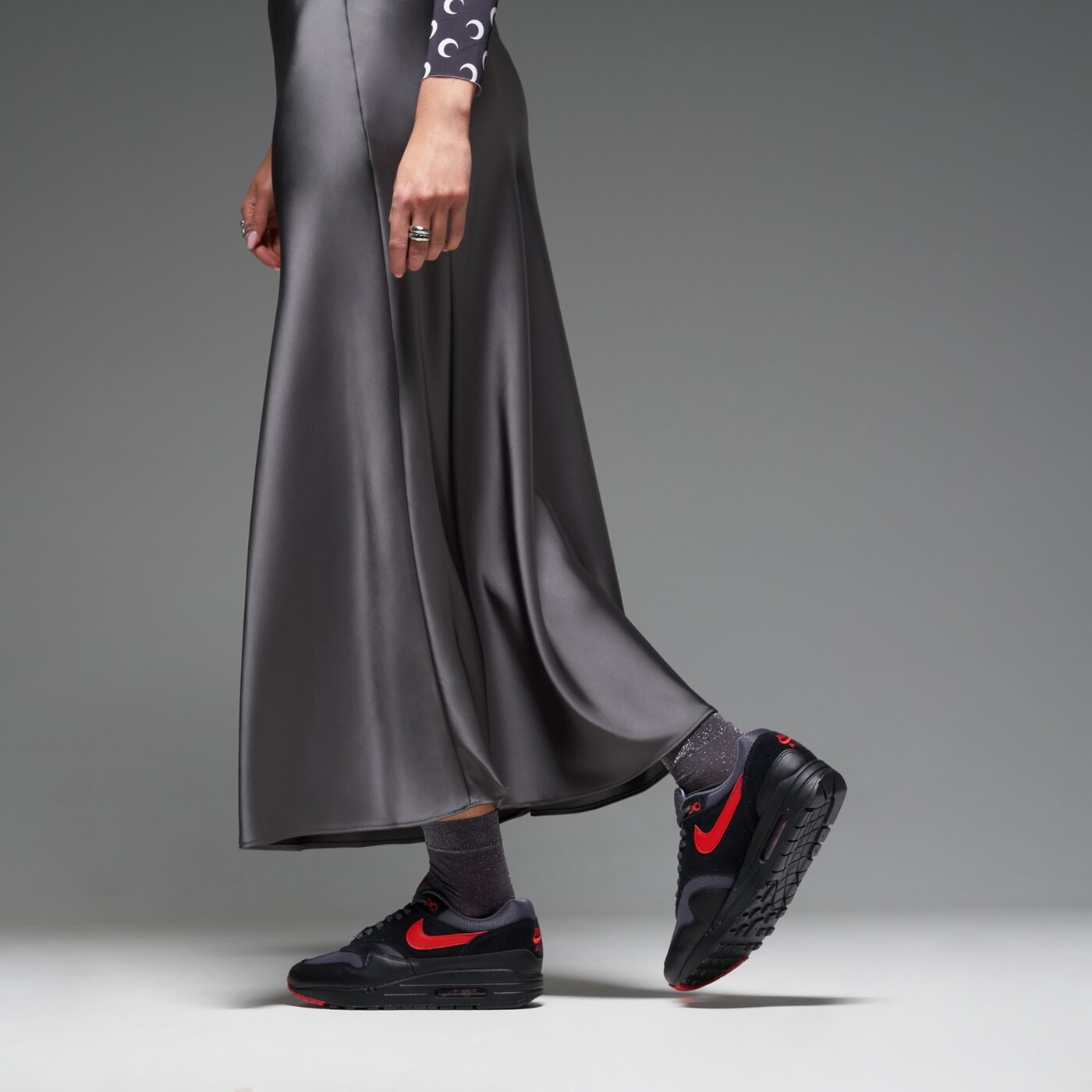 Мъжки маратонки NIKE AIR MAX 1 ESS fz5808-008 цвят черен