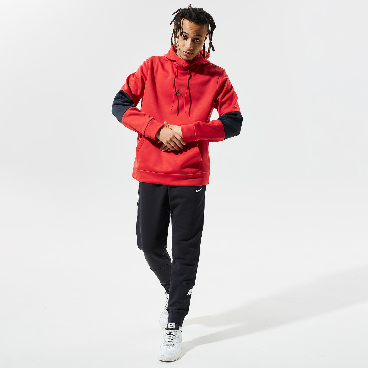 Мъжки суичър JORDAN СУИТЧЪР С КАЧУЛКА AIR THERMA ck6789-687 цвят червен