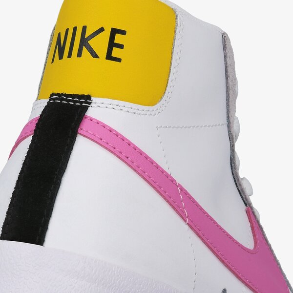Дамски маратонки NIKE WMNS BLAZER MID VNTG '77 da4295-100 цвят бял