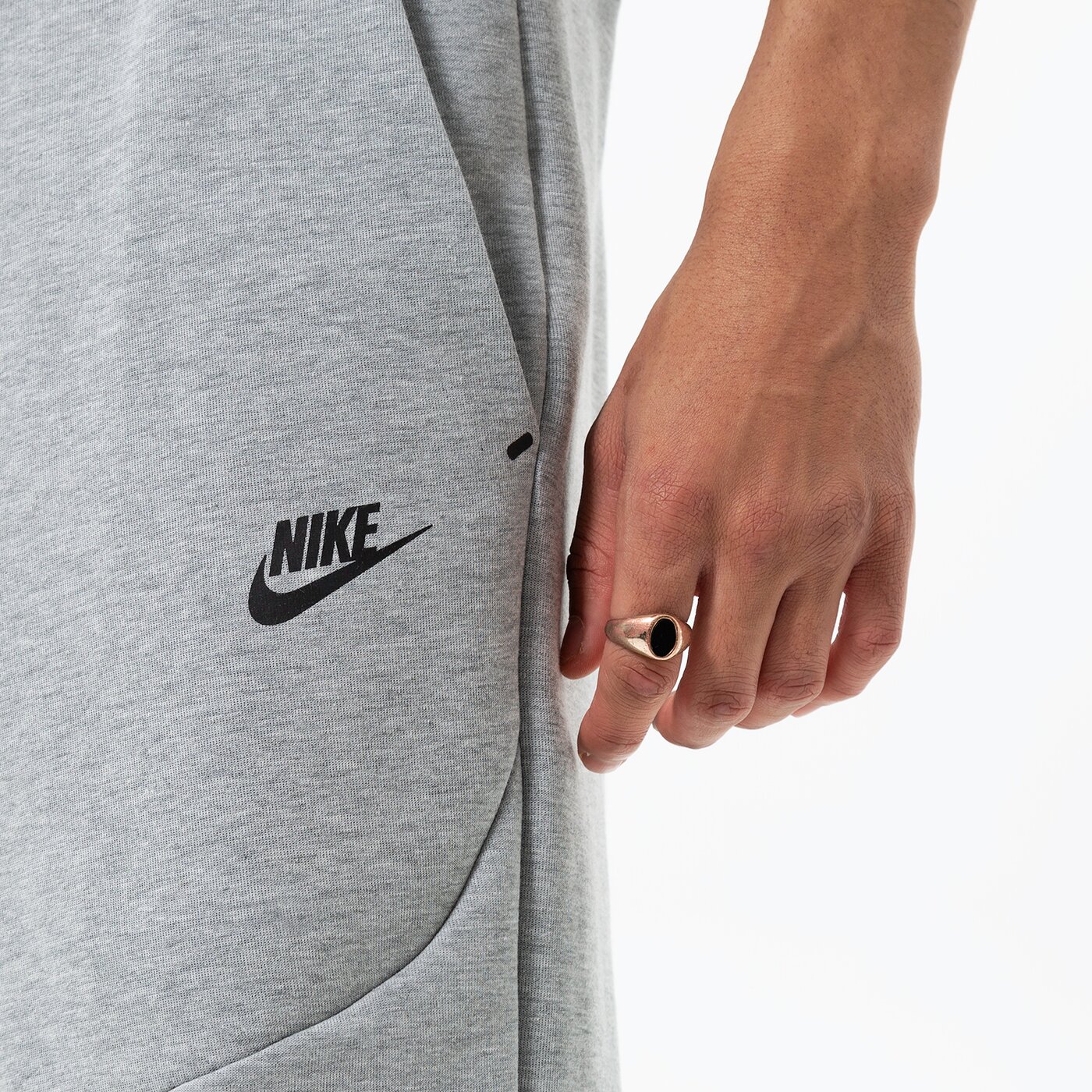 Nike ПАНТАЛОНИ Sportswear Tech Fleece Cu4495 063 Мъжки Цвят сив Модни Панталони Дрехи Nike в 6980