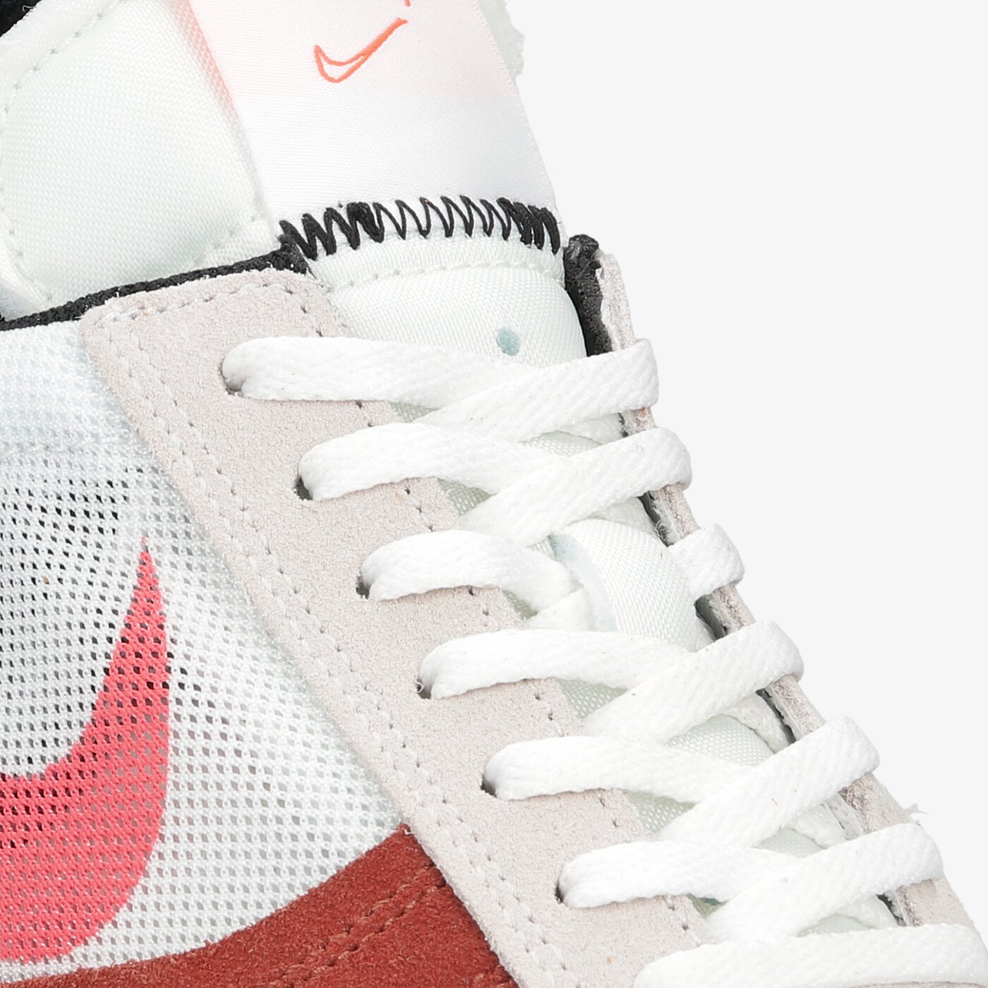 Мъжки маратонки NIKE 70'S TYPE cj1156-102 цвят кафяв