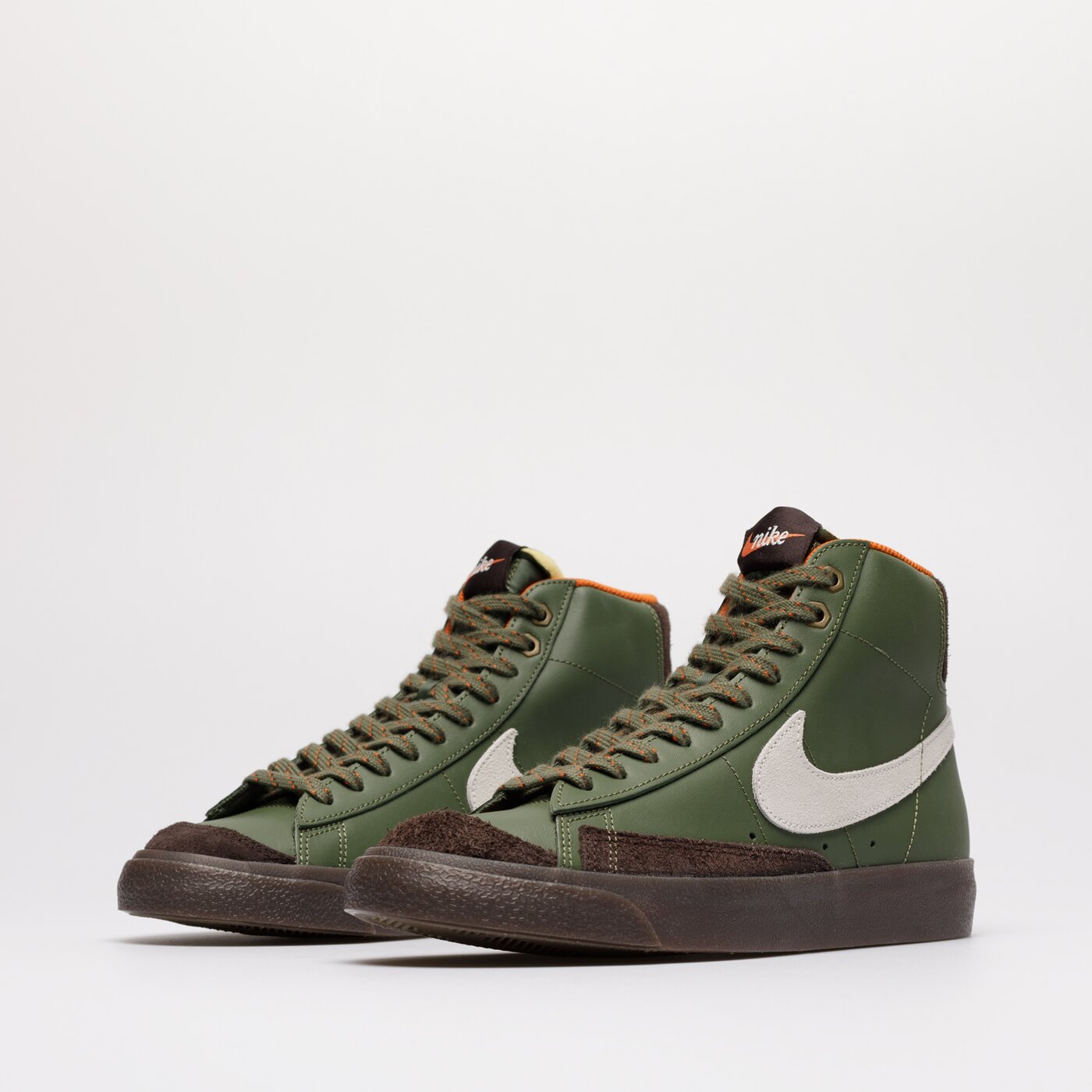 Мъжки маратонки NIKE BLAZER MID '77 VNTG dz5176-300 цвят зелен