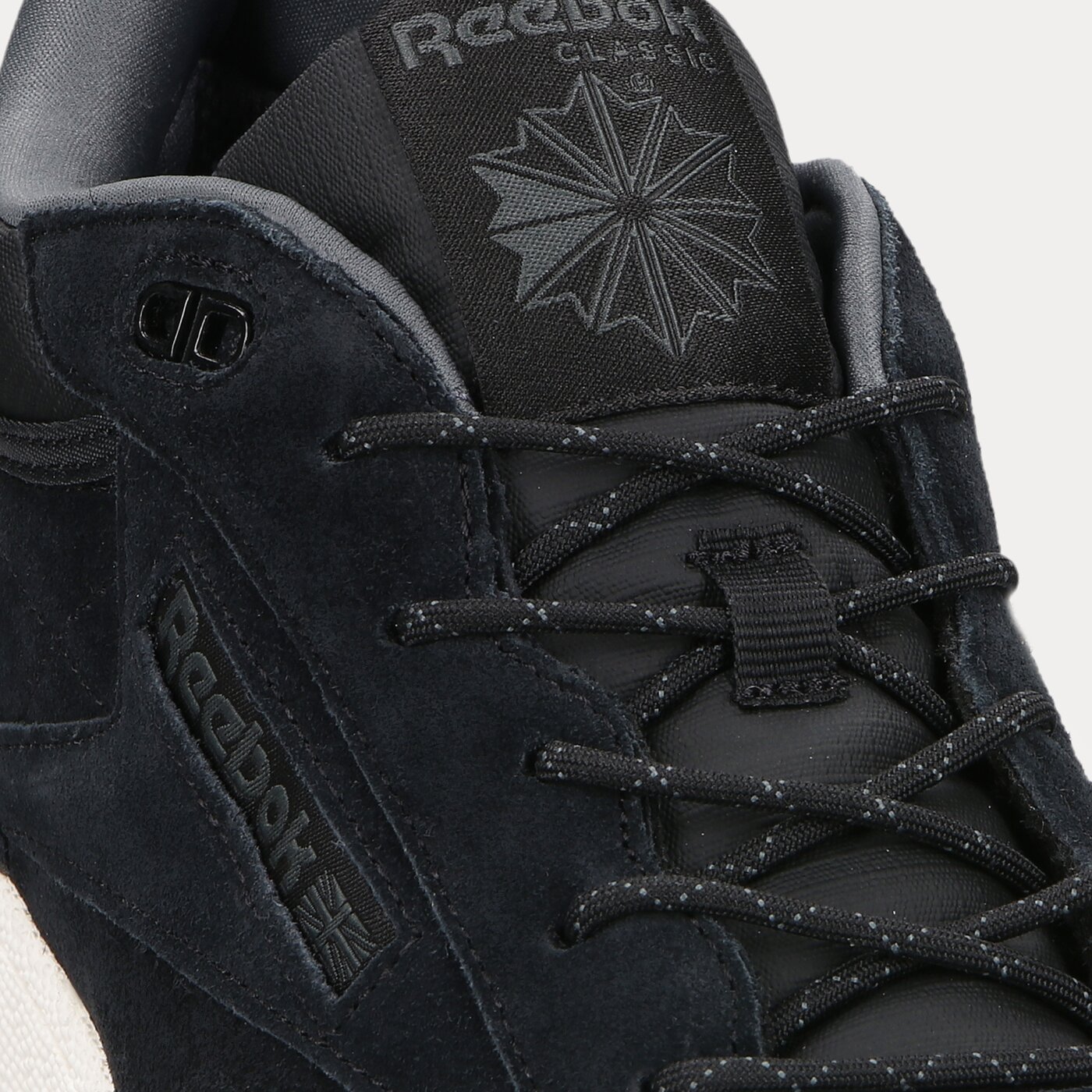 Мъжки маратонки REEBOK CLUB C MID II h69126 цвят черен