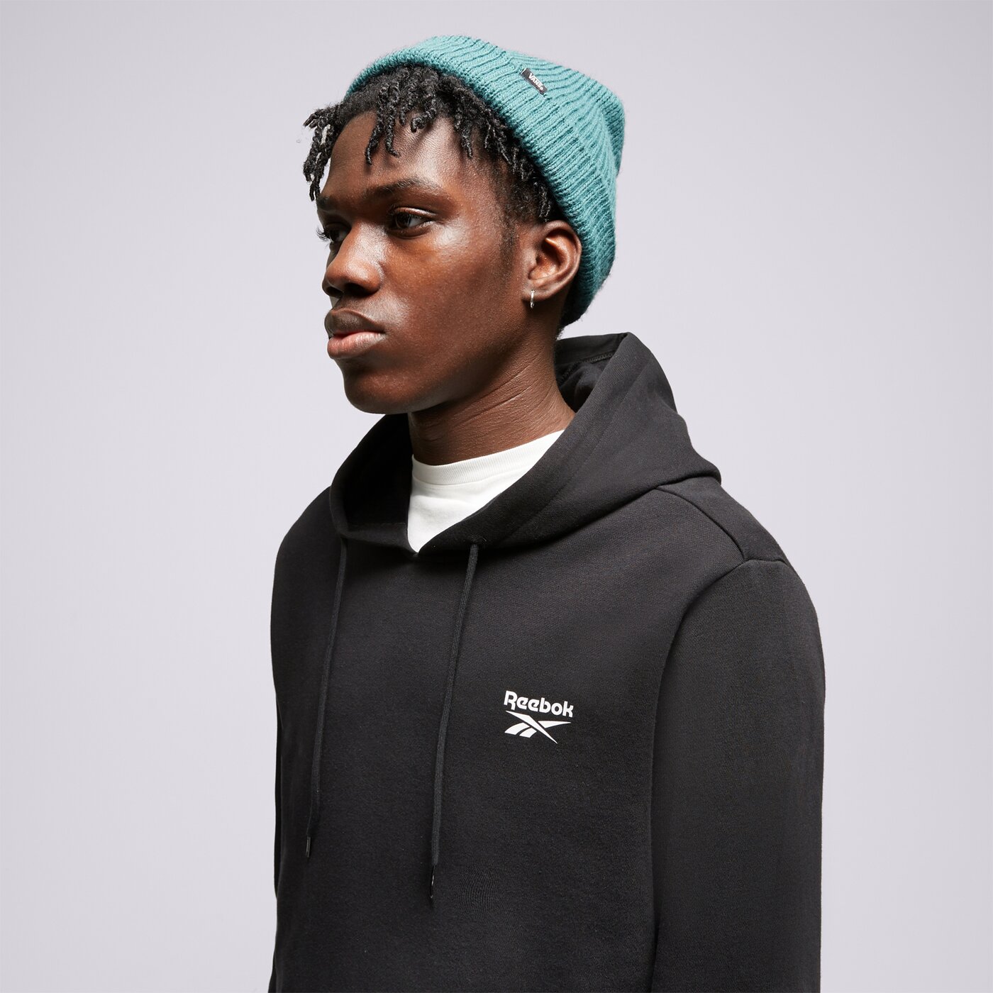 Мъжки суичър REEBOK СУИТЧЪР С КАЧУЛКА RI LEFT CHEST LOGO HOOD 100068238 цвят черен