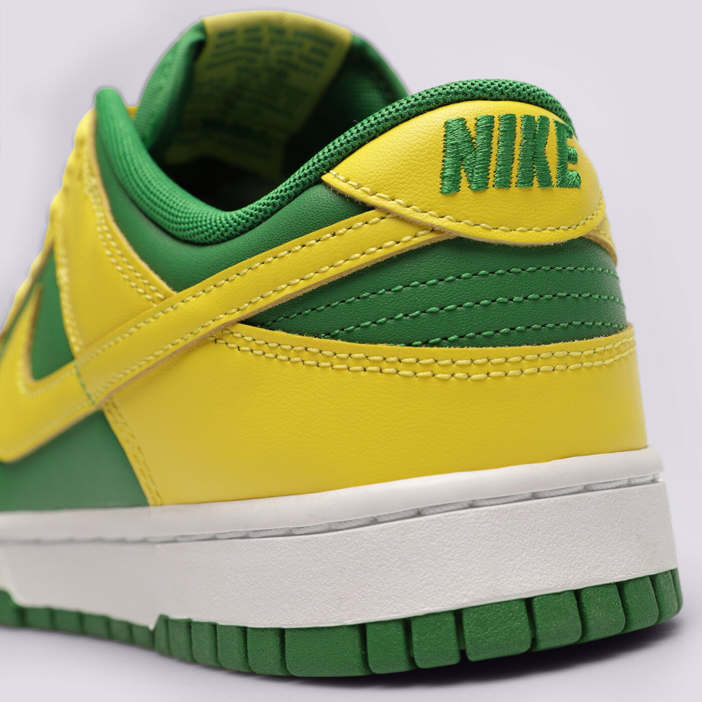 Мъжки маратонки NIKE DUNK LOW RETRO dv0833-300 цвят зелен