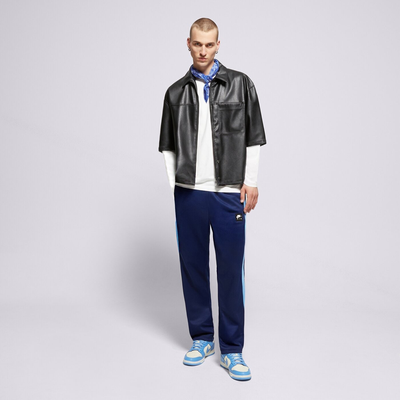 Мъжки панталони NIKE ПАНТАЛОНИ M NIKE AIR PK TRACK PANT hj0283-492 цвят тъмносин