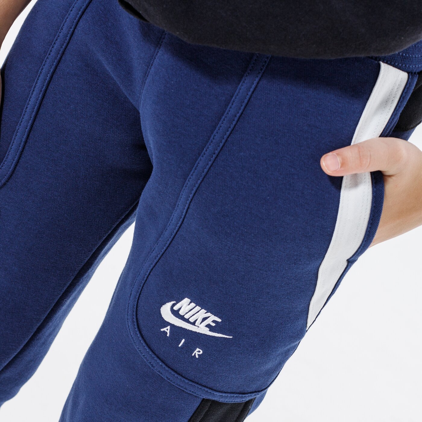 Детски панталони NIKE ПАНТАЛОНИ AIR BOY da0710-410 цвят тъмносин