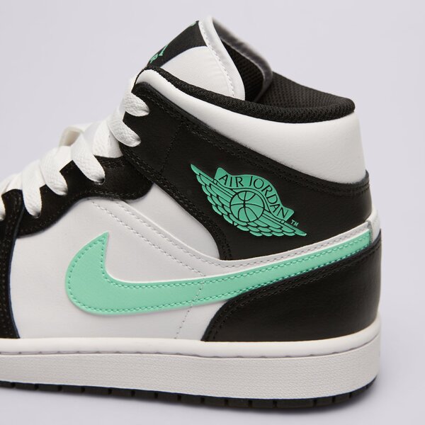 Мъжки маратонки AIR JORDAN 1 MID dq8426-103 цвят бял