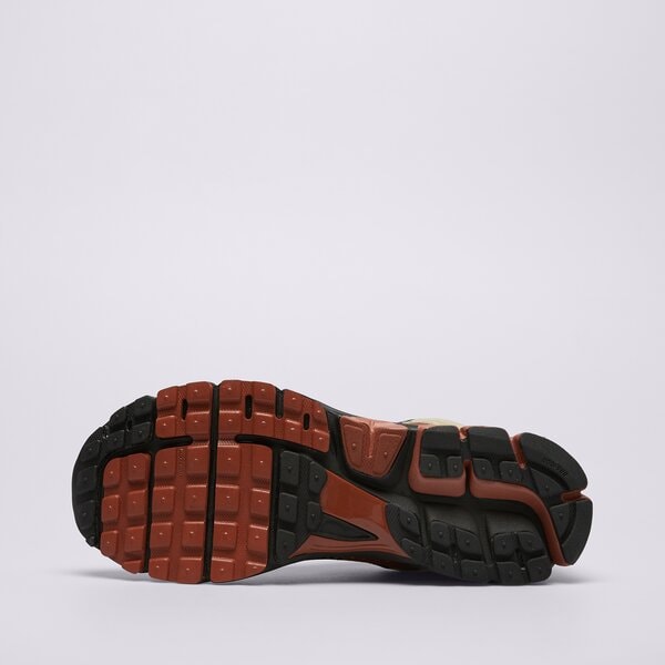 Мъжки маратонки NIKE ZOOM VOMERO 5 hf1553-201 цвят бежов