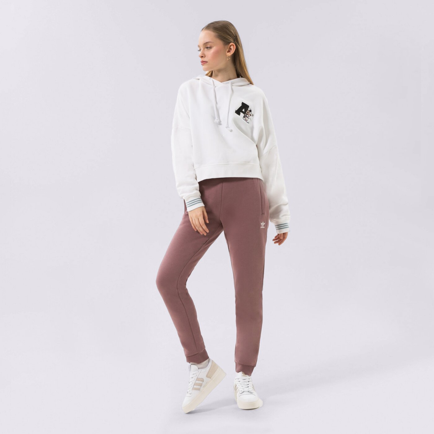 Дамски панталони ADIDAS ПАНТАЛОНИ TRACK PANT hm1831 цвят кафяв