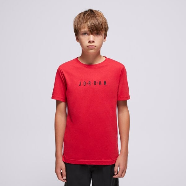 Детска тениска JORDAN ТЕНИСКА JDB MJ WORDMARK EMB CREW BOY 95d634-r78 цвят червен