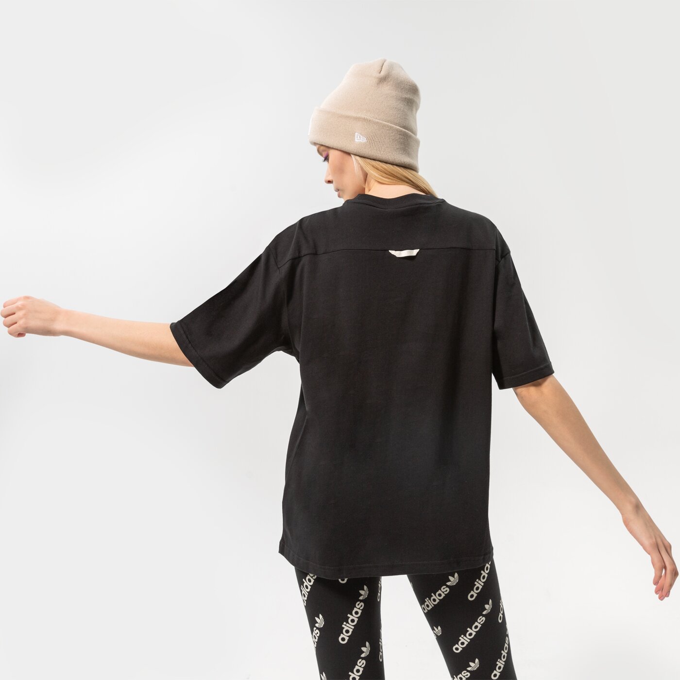 Дамска тениска ADIDAS ТЕНИСКА TEE hm4879 цвят черен