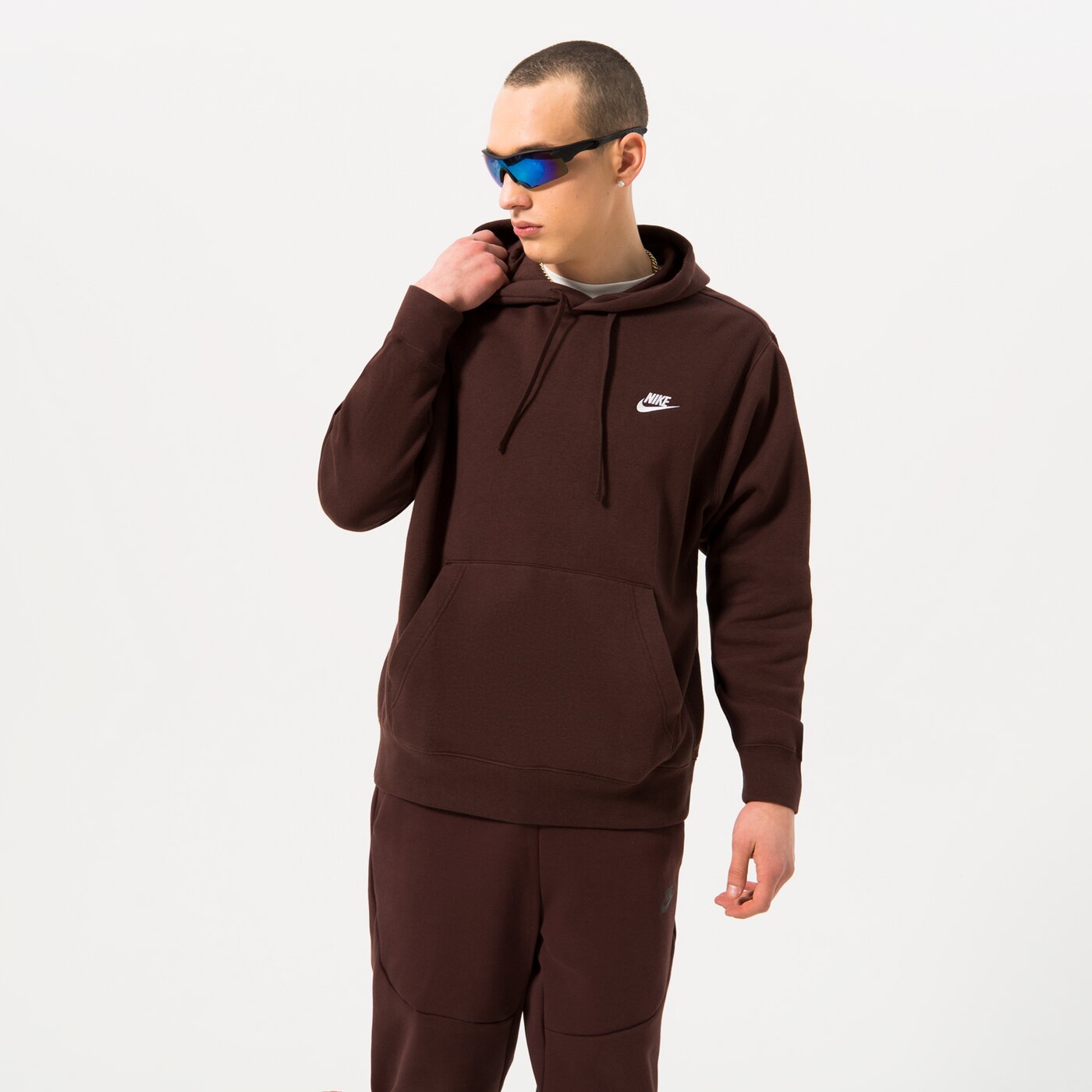 Мъжки суичър NIKE СУИТЧЪР С КАЧУЛКА SPORTSWEAR CLUB FLEECE bv2654-227 цвят кафяв