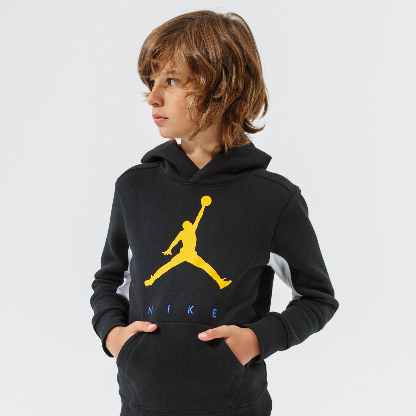 Детски суичър JORDAN СУИТЧЪР С КАЧУЛКА JUMPMAN BY NIKE PO BOY 95a675-023 цвят черен