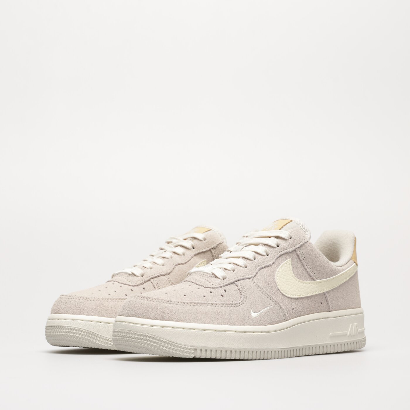 Дамски маратонки NIKE AIR FORCE 1 LOW  dz4863-001 цвят бял
