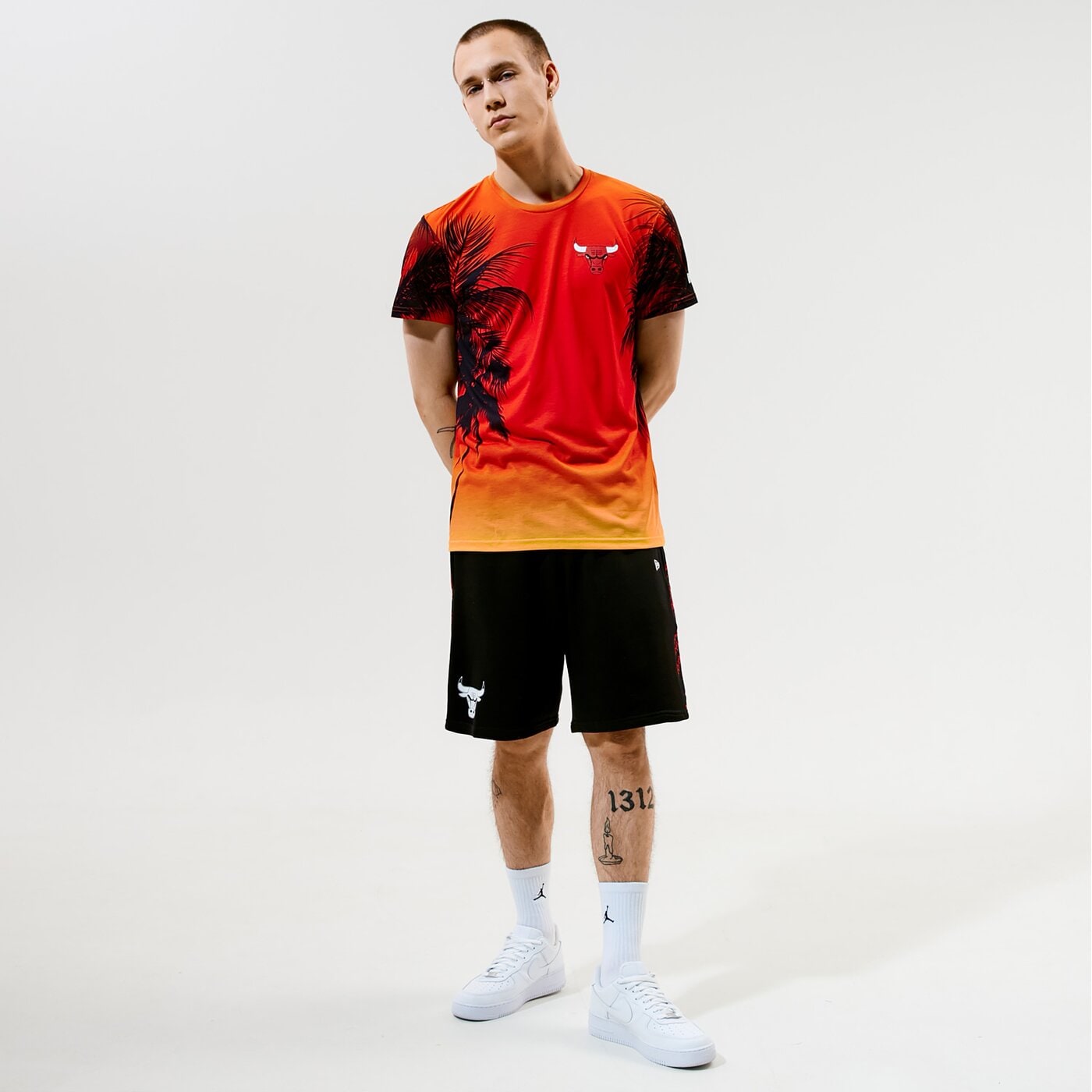 Мъжка тениска NEW ERA ТЕНИСКА SUMMER CITY BULLS 12720095 цвят многоцветен