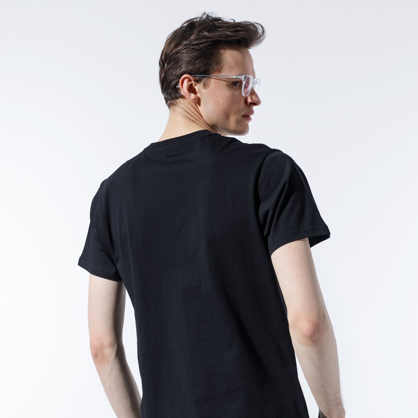 Мъжка тениска VANS ТЕНИСКА OG CHECKER SS vn0a49syblk1 цвят черен