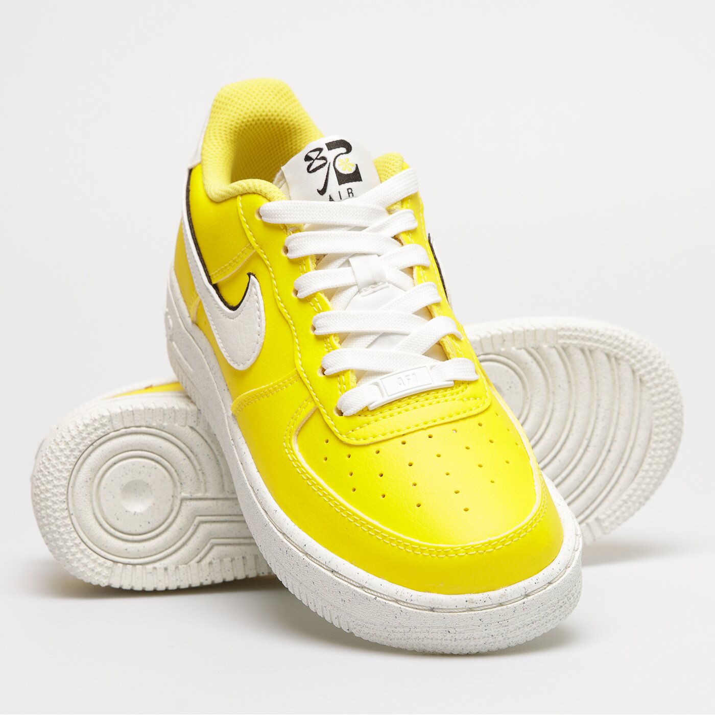 Детски маратонки NIKE AIR FORCE 1 LV8 (GS) dq0359-700 цвят жълт