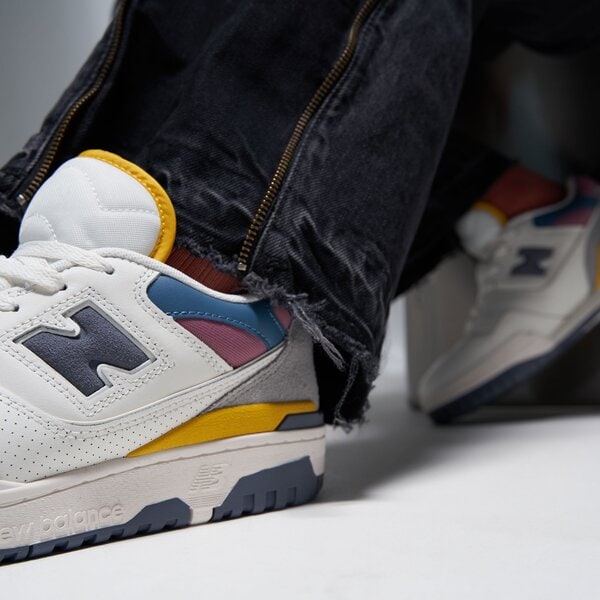 Мъжки маратонки NEW BALANCE 550  bb550pgb цвят кремав