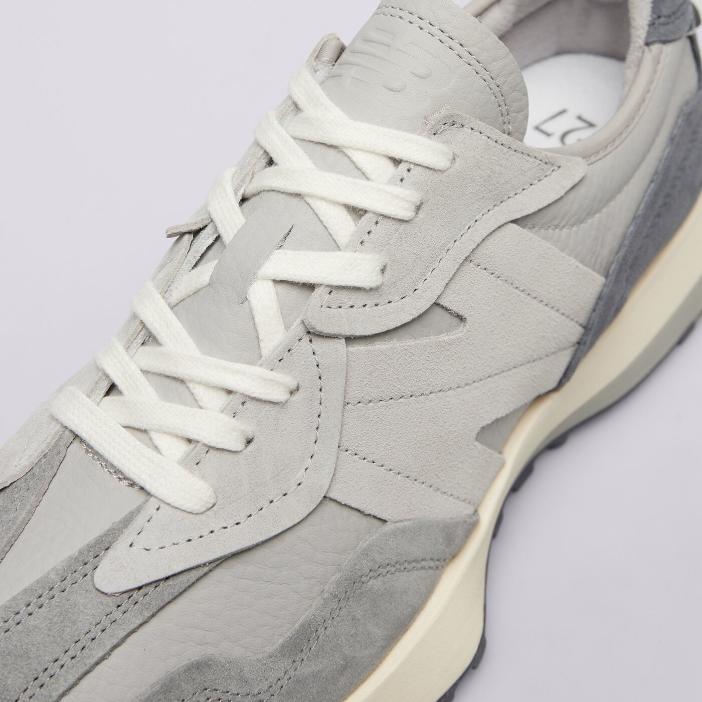 Мъжки маратонки NEW BALANCE 327  u327wgc цвят сив