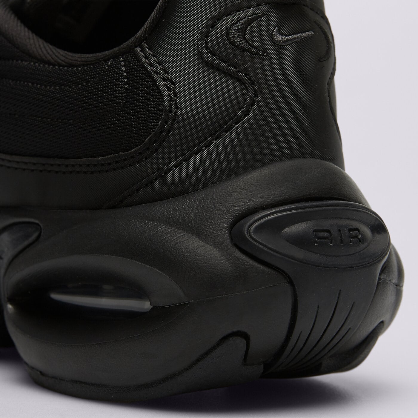 Дамски маратонки NIKE W AIR MAX PORTAL hf3053-007 цвят черен