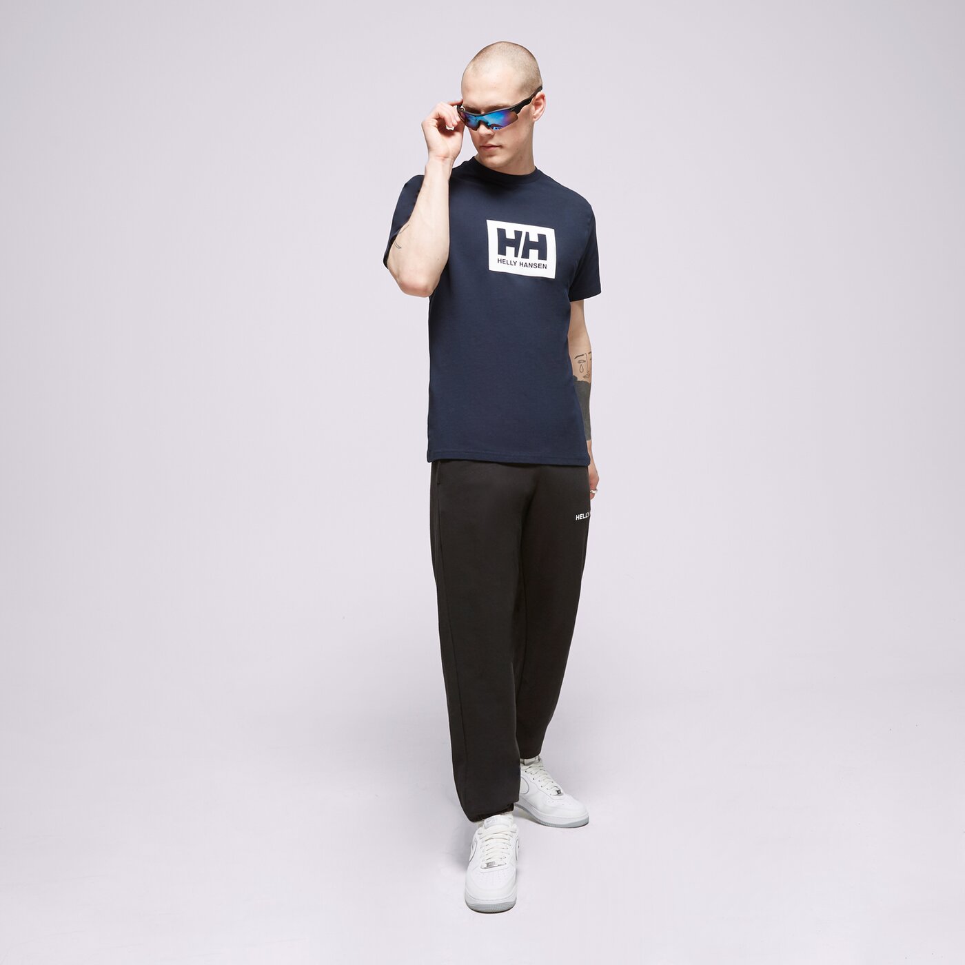 Мъжки панталони HELLY HANSEN ПАНТАЛОНИ CORE SWEAT PANT 53926992 цвят черен