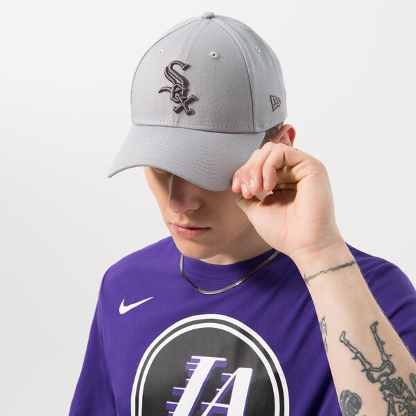 Мъжка шапка с козирка NEW ERA ШАПКА LE 940 SOX CHICAGO WHITE SOX 60298717 цвят сив
