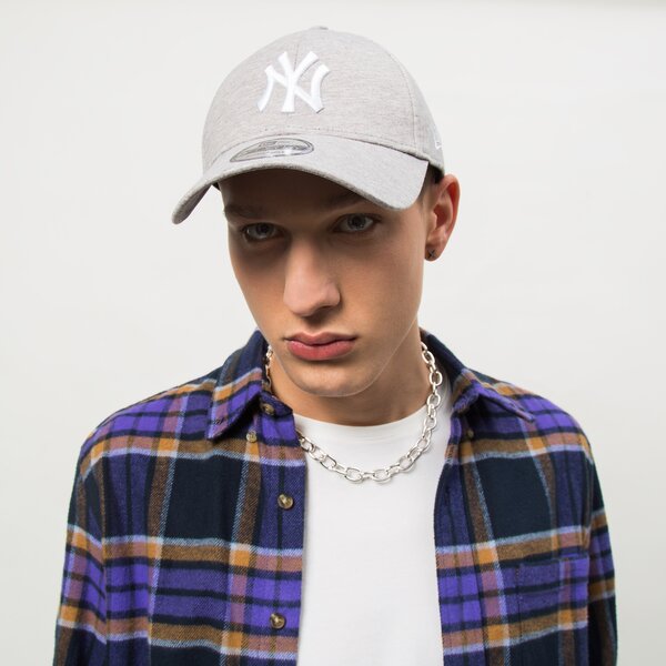 Мъжка шапка с козирка NEW ERA ШАПКА JERSEY 9FORTY NYY GRA NEW YORK YANKEES GRAWHI 12523897 цвят сив