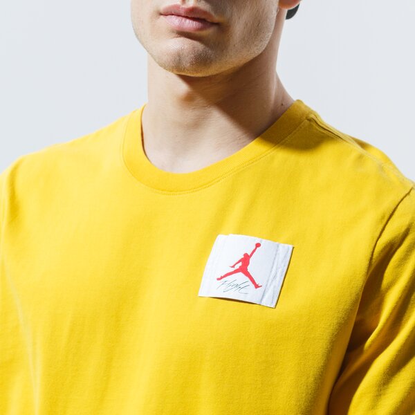 Мъжка тениска JORDAN ТЕНИСКА M J FLIGHT ESSENTIALS SS CREW cz5059-711 цвят жълт