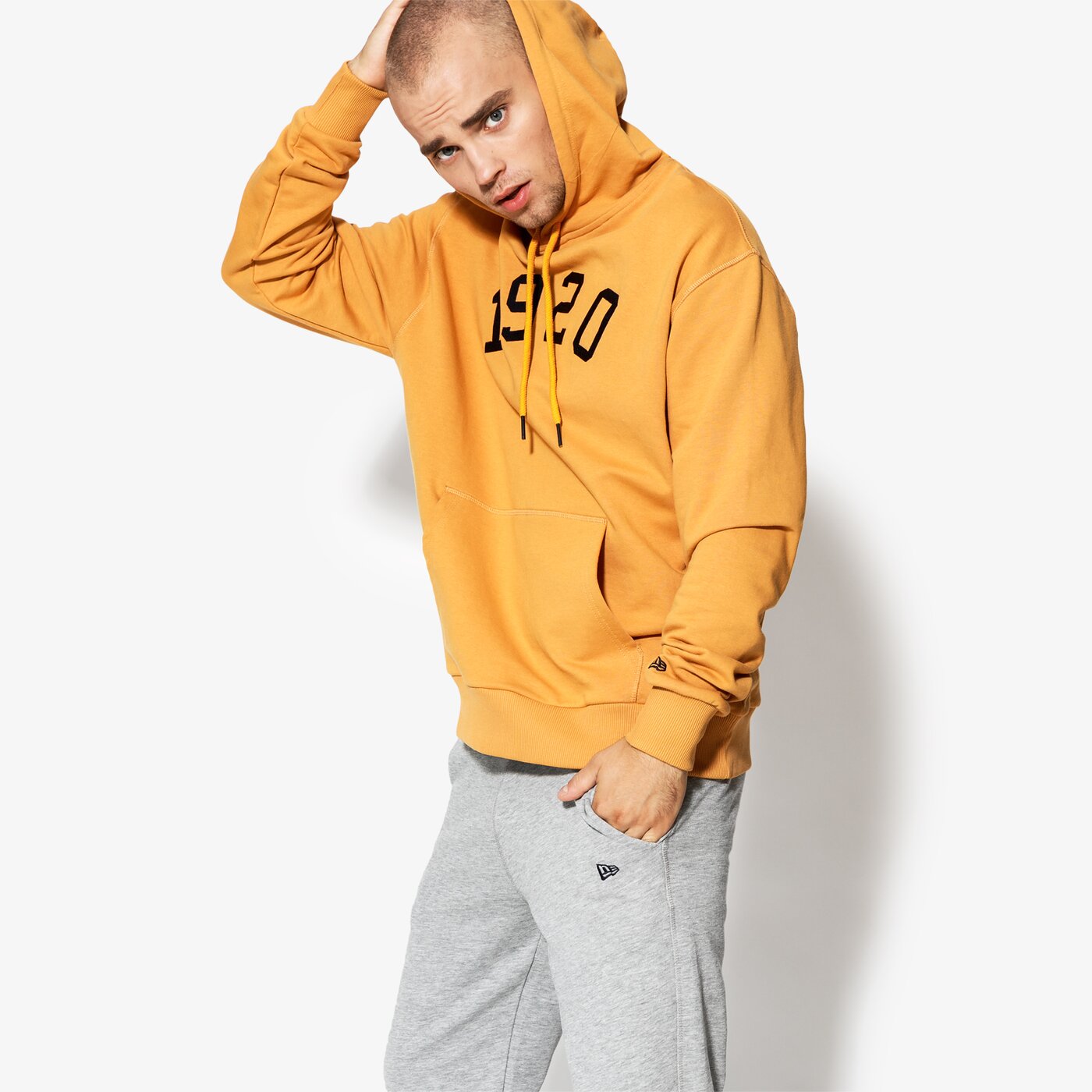 Мъжки суичър NEW ERA СУИТЧЪР NE BRANDED PO HOODY NE BSQ NONE 11604086 цвят жълт
