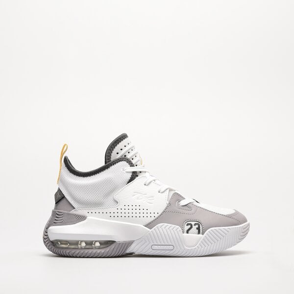Детски маратонки JORDAN STAY LOYAL 2  dq8398-103 цвят бял