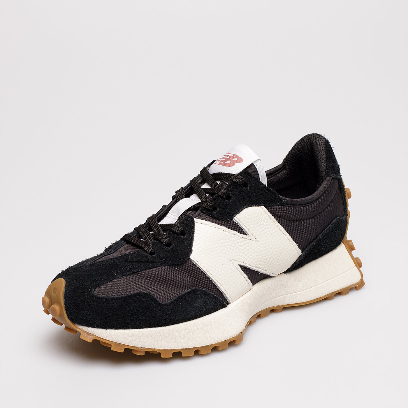 Дамски маратонки NEW BALANCE 327  ws327bl цвят черен